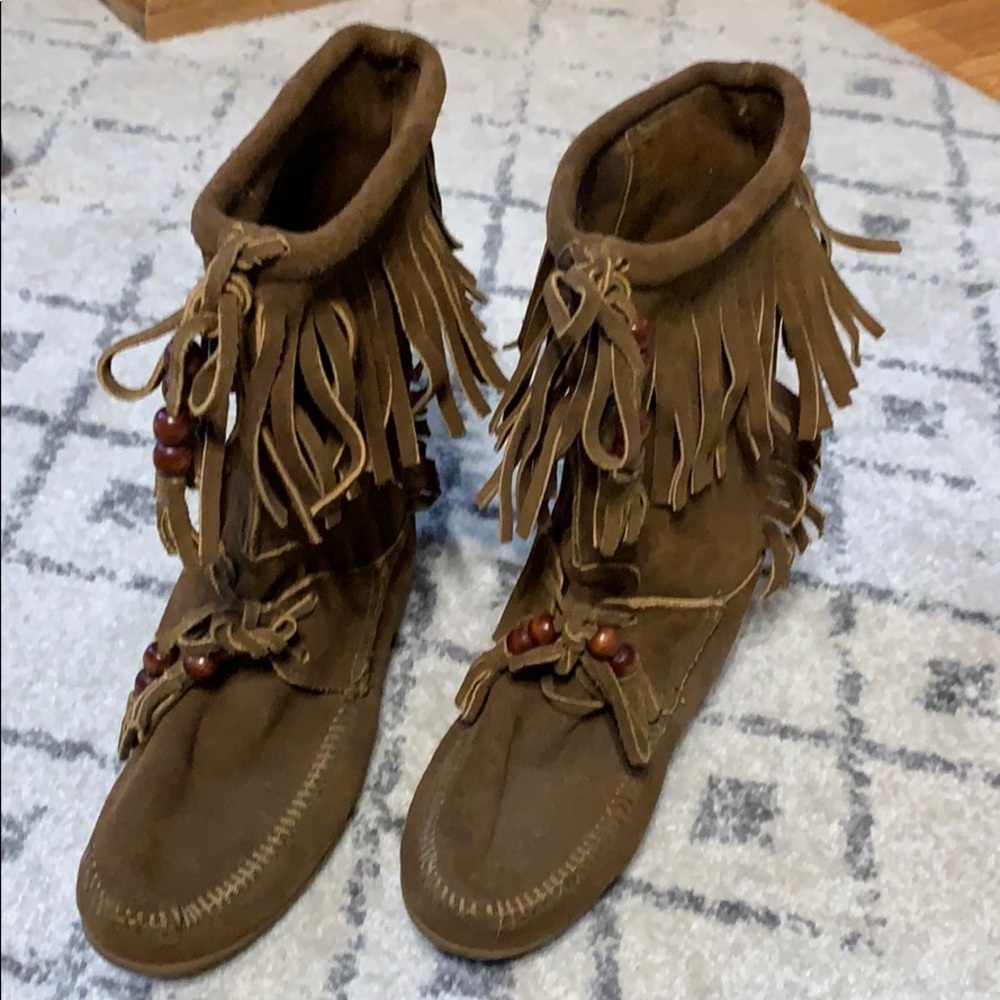 Leather boots